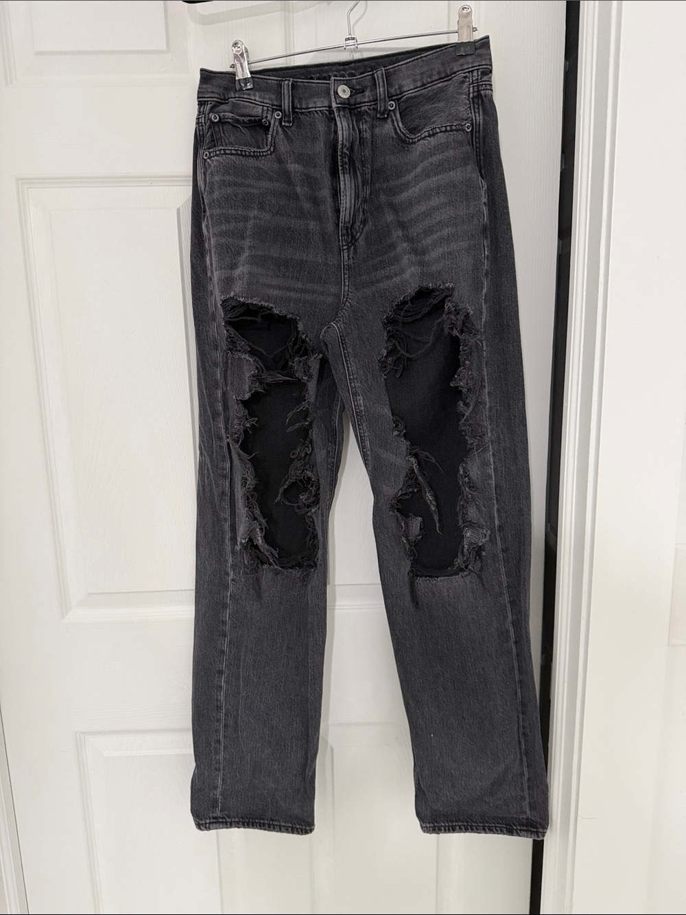 American Eagle Outfitters Distressed Black Gray Jeans
